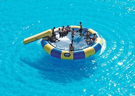 14 Room Golf Tennis Villa