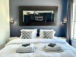 14 Room Golf Tennis Villa