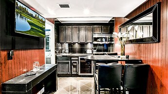 12 Room Scottsdale Golf Tennis Lake Resort Villa