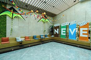 Even Chengdu Jinniu by IHG