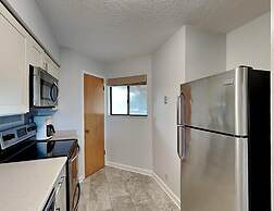 Hibiscus by Distinctive Beach Rentals