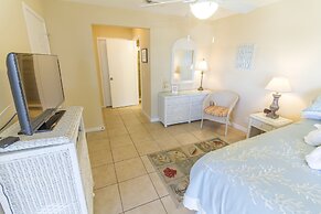 Hibiscus by Distinctive Beach Rentals