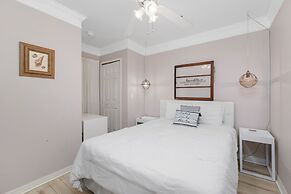 Hibiscus by Distinctive Beach Rentals