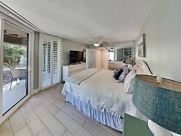 Hibiscus by Distinctive Beach Rentals