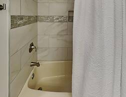 Hibiscus by Distinctive Beach Rentals