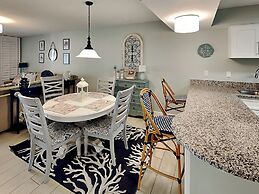 Hibiscus by Distinctive Beach Rentals