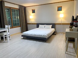 Gyeongju Cabinhouse