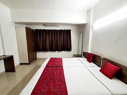 Hotel Bhooshan Airport road