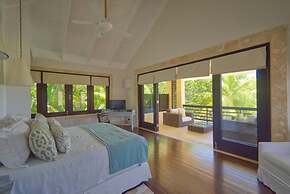 Dramatic Luxury Villa With Golf and Ocean View Walking Distance From t