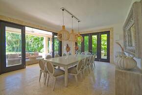 Dramatic Luxury Villa With Golf and Ocean View Walking Distance From t