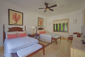 Dramatic Luxury Villa With Golf and Ocean View Walking Distance From t