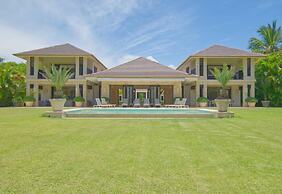 Dramatic Luxury Villa With Golf and Ocean View Walking Distance From t