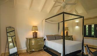 Dramatic Luxury Villa With Golf and Ocean View Walking Distance From t