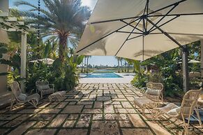 Unique Lake-front 10-bedroom Mansion in Most Luxurious Resort of the C