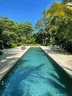 Unique Lake-front 10-bedroom Mansion in Most Luxurious Resort of the C