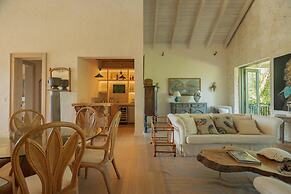 Unique Lake-front 10-bedroom Mansion in Most Luxurious Resort of the C