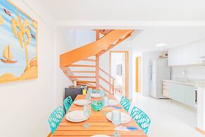 IT28 Triplex 4 Suítes 100m da Praia