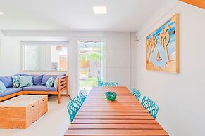 IT28 Triplex 4 Suítes 100m da Praia