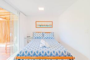 IT28 Triplex 4 Suítes 100m da Praia