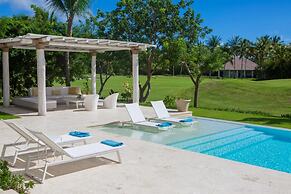 Amazing Golf Villa at Luxury Resort in Punta Cana Includes Staff Golf 