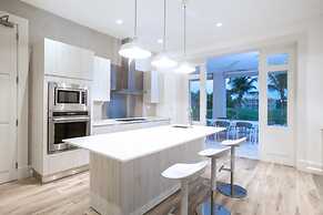 Amazing Golf Villa at Luxury Resort in Punta Cana Includes Staff Golf 