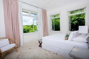 Amazing Golf Villa at Luxury Resort in Punta Cana Includes Staff Golf 