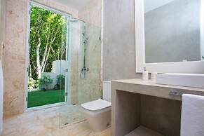 Amazing Golf Villa at Luxury Resort in Punta Cana Includes Staff Golf 