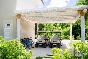 Amazing Golf Villa at Luxury Resort in Punta Cana Includes Staff Golf 