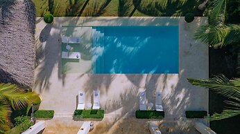 Amazing Golf Villa at Luxury Resort in Punta Cana Includes Staff Golf 