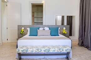 Amazing Golf Villa at Luxury Resort in Punta Cana Includes Staff Golf 