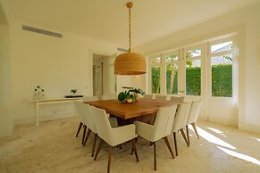 Amazing Golf Villa at Luxury Resort in Punta Cana Includes Staff Golf 