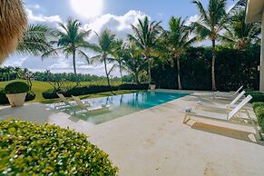 Amazing Golf Villa at Luxury Resort in Punta Cana Includes Staff Golf 