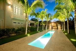 Amazing Golf Villa at Luxury Resort in Punta Cana Includes Staff Golf 