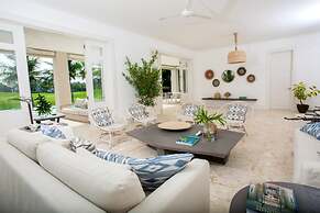 Amazing Golf Villa at Luxury Resort in Punta Cana Includes Staff Golf 