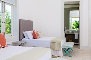 Amazing Golf Villa at Luxury Resort in Punta Cana Includes Staff Golf 