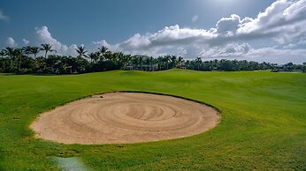 Amazing Golf Villa at Luxury Resort in Punta Cana Includes Staff Golf 
