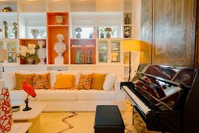 Luxurious Fully-staffed Villa With Amazing View in Exclusive Golf Beac