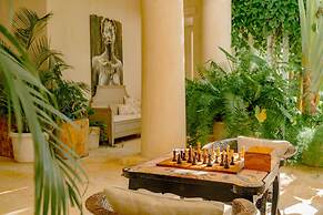 Luxurious Fully-staffed Villa With Amazing View in Exclusive Golf Beac