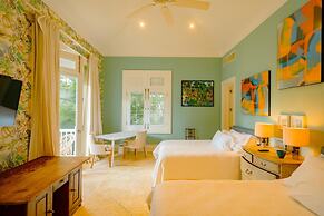 Luxurious Fully-staffed Villa With Amazing View in Exclusive Golf Beac