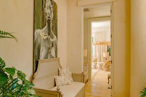 Luxurious Fully-staffed Villa With Amazing View in Exclusive Golf Beac