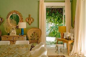 Luxurious Fully-staffed Villa With Amazing View in Exclusive Golf Beac