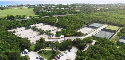 Luxurious Fully-staffed Villa With Amazing View in Exclusive Golf Beac