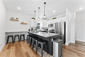 Summer Breeze 9 Bedroom Home by RedAwning