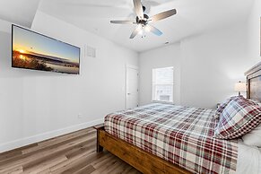 Summer Breeze 9 Bedroom Home by RedAwning