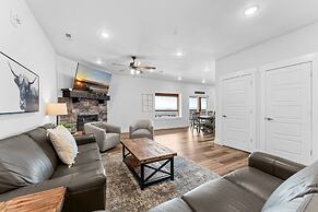 Summer Breeze 9 Bedroom Home by RedAwning