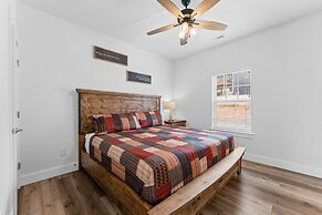 Summer Breeze 9 Bedroom Home by RedAwning