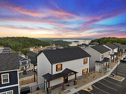 Summer Breeze 9 Bedroom Home by RedAwning