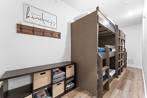 Summer Breeze 9 Bedroom Home by RedAwning