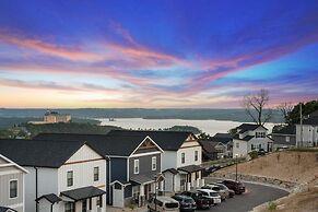 Summer Breeze 9 Bedroom Home by RedAwning