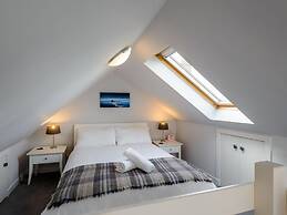 Charming Cottage in North Berwick With Sea Views